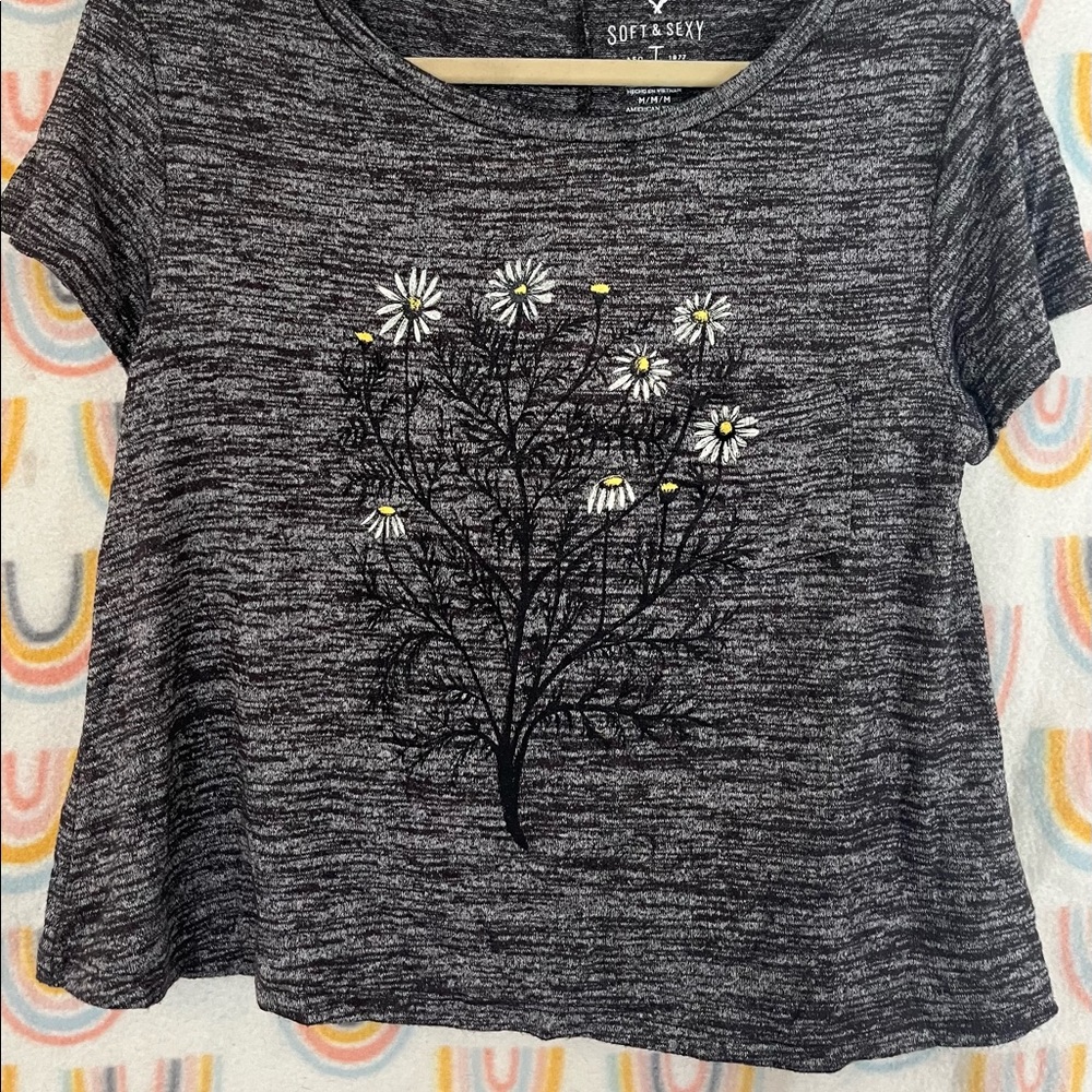 Women’s/ Aerie crop top/ super soft/ pocket/ cute floral design/ Sz M
